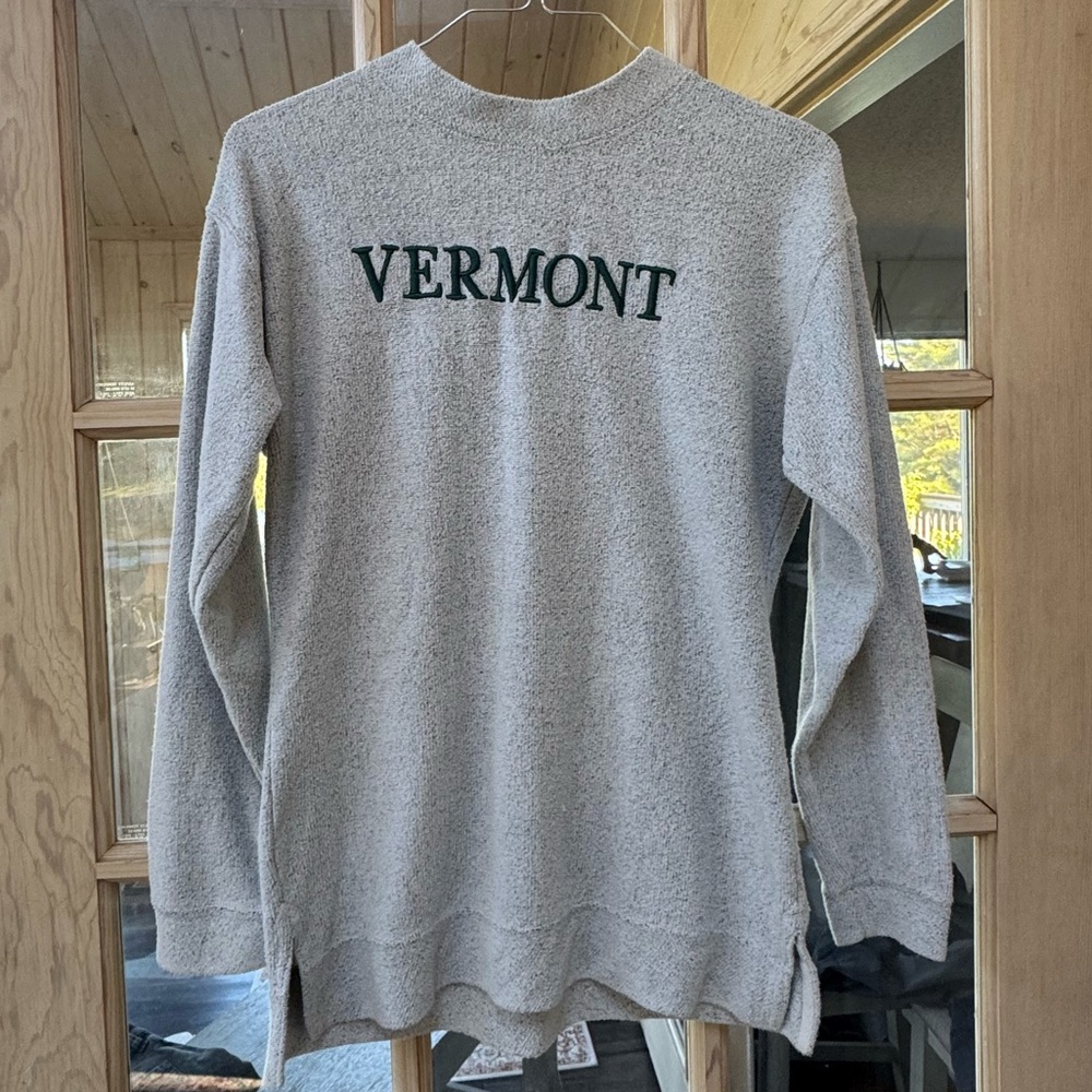 Vermont Crewneck Sweater - Heather Light Gray